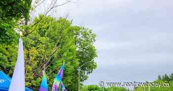 Cuts to child protection positions in Renfrew County sparks information picket - renfrewtoday.ca