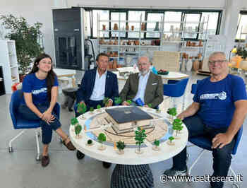 Massa Lombarda, habitat ecosostenibile, Bonaccini in visita alla Wasp - Settesere