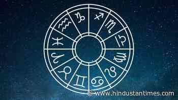 These zodiac signs love being centre of attraction - Hindustan Times