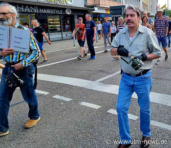 Querdenker und Spaziergänger wieder auf Busspuren und Straßen unterwegs