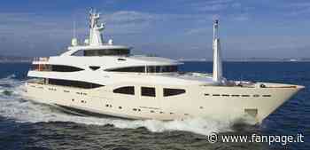 Lo yacht di lusso Maraya al largo di Capri: è la barca di Puff Daddy - Fanpage.it
