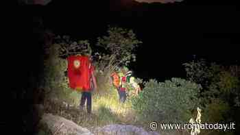 Si perde in montagna e precipita giù dal sentiero: romano di 34 anni salvato nella notte