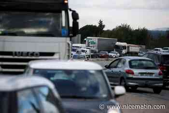 Plus de 800km de bouchons enregistrés au pic du trafic sur les routes de France