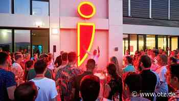 Intershop leuchtet wieder: Pionier des Onlinehandels feiert 30-Jähriges in Jena - Ostthüringer Zeitung