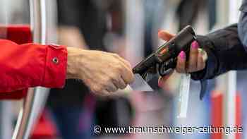 Buschmann prüft geringere Strafen fürs Schwarzfahren