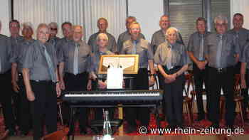 Roter Teppich für die Chöre: In Cochem-Zell dürfen Gesangsvereine sich wie Stars fühlen - Rhein-Zeitung