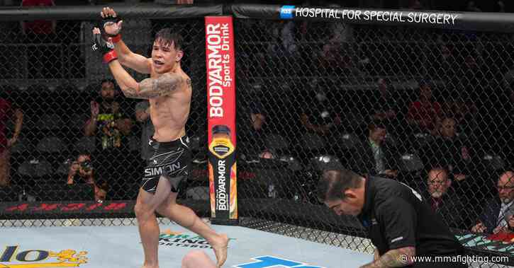 UFC Long Island video: Ricky Simon calls out Sean O'Malley after club-and-sub stoppage of Jack Shore