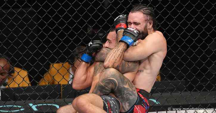 UFC Long Island results: Shane Burgos wins majority decision over Charles Jourdain in featherweight barnburner