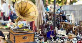 Torna il mercatino del vintage in piazza Vittorio Emanuele II - Rieti Life