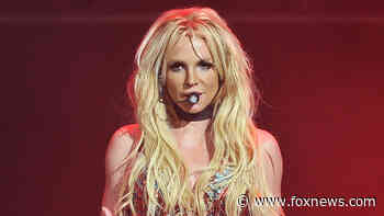 Britney Spears sings new a cappella version of 'Baby One More Time' while doing laundry