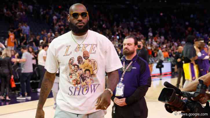 LeBron James shines with 42 points, 16 rebounds in first Drew League game since 2011 - CBS Sports