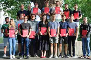 Gewerbliche Schule Tauberbischofsheim: 17 Schülerinnen und Schüler erfolgreich - Tauberbischofsheim - Nachrichten und Informationen - Fränkische Nachrichten