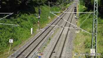 Brand bei Jettingen-Scheppach gelöscht: Bahnstrecke Ulm-Augsburg wieder frei - SWR Aktuell