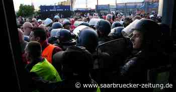 Finale Champions League : Polizeipräfekt räumt Posten nach Chaos am Stade de France - Saarbrücker Zeitung