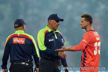 Lancashire's Dane Vilas questions umpires' hastiness to annouce dead ball - Ealing Times