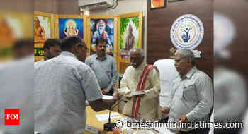 Kurukshetra's Shri Krishna AYUSH University apply for two coronavirus medicines, made from two Ayurvedic - Times of India