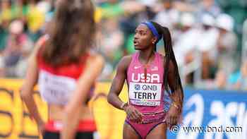 Shot putter Chase Ealey earns 1st US gold at worlds champs - Belleville News-Democrat