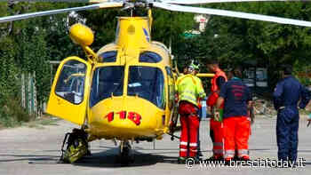 Mamma e figlia travolte da un furgone sulla Gardesana: una è grave - BresciaToday