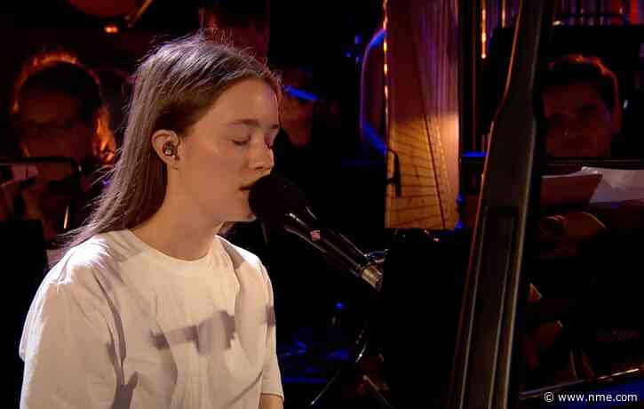 Watch Sigrid cover Neil Young’s ‘Old Man’ with an orchestra