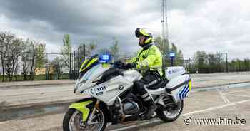 Dronken buschauffeur rijdt fietser aan en pleegt vluchtmisdrijf - Het Laatste Nieuws