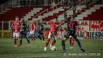 Em duelo de ameaçados pelo Z4, Brusque vence Vila Nova na Série B - LANCE!