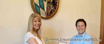 Ehrensiegel findet den Weg zurück: Oberbürgermeister Dr. Christoph Lung nahm das Stadtsiegel entgegen - Traunsteiner Tagblatt