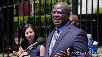 Officer, once beaten by colleagues, to lead Boston police - ABC News