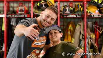 Baltimore Ravens fullback Pat Ricard of Spencer helps raise over $10K for community - Worcester Telegram