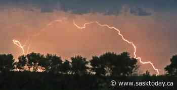 Did you see this? Lightning lights up Weyburn area's skies - SaskToday.ca