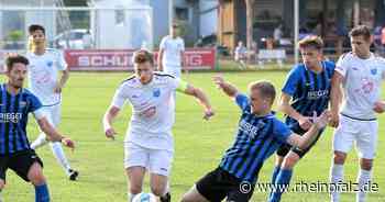 Fußball: Mechtersheim besiegt Bruchsal 2:1 - Römerberg - DIE RHEINPFALZ - Rheinpfalz.de