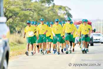 Trindade recebe atletas da Caminhada Ecológica para bênçãos e largada - O Popular