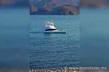 Yate tocó fondo, tras hundirse en playa de la bahía Ensenada de Muertos, en La Paz - BCS Noticias