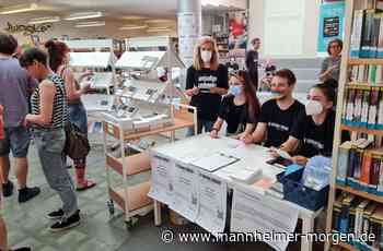 Lebendige „Bücher“ erzählen in Mannheim Erschütterndes aus ihrem Leben - Mannheim - Nachrichten und Informationen - Mannheimer Morgen