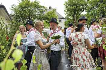 Plantanz in Neufang - „Let’s dance“ auf Fränkisch - Neue Presse Coburg