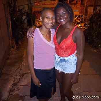 Deise 'do tombo', que viralizou ao cair de escada, lamenta morte de moradora da casa onde aconteceu queda - g1.globo.com