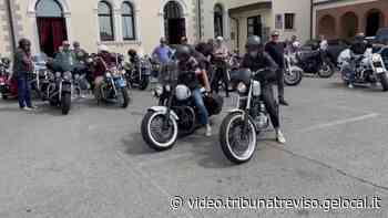 Corteo di Harley Davidson a Quinto di Treviso per l'ultimo saluto a JoJo - Video