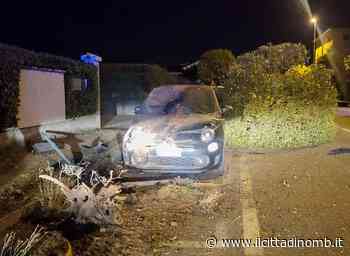Incidente a Giussano: perde il controllo e lascia una scia di danni - Il Cittadino di Monza e Brianza
