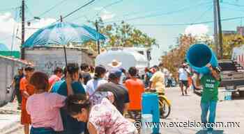 ¡Hasta en botellas de refresco! Así acarrean agua en Monterrey - Periódico Excélsior