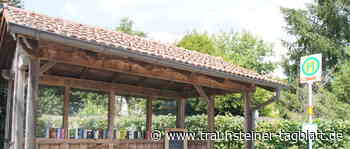 Traunreut: Bücher an der Bushaltestelle - Traunsteiner Tagblatt