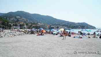 Nuova spiaggia libera Rapallo, boom presenze - Agenzia ANSA