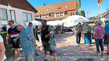 Dorfplatz in Schwarzenberg: Wohnzimmer des Ortes herausgeputzt