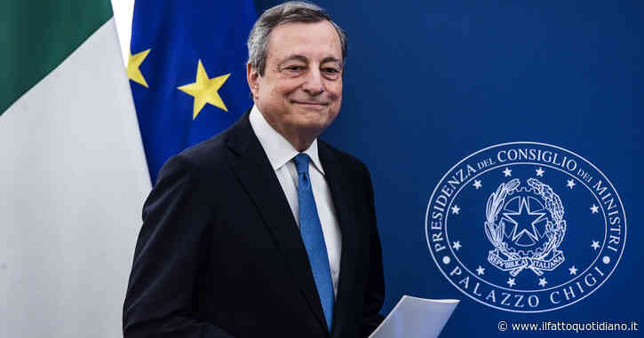 Il Financial Times ‘trattiene’ Mario Draghi al governo: “L’Italia ha ancora bisogno di lui. Momento cruciale, non solo per Roma”