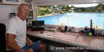 Arbeitstag im Panoramabad: Schwimmmeister Andreas Bolte passt in Engelskirchen auf - Kölnische Rundschau