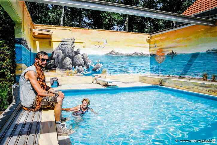 Antwerpse kunstenaar doet  negentigjarige meditteraans landschap cadeau: “Als Christiane niet meer naar de zee kan, dan komt de zee wel naar Christiane”