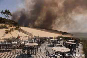 Dans la chaleur et les fumées, 16.000 personnes évacuées à cause des feux en Gironde