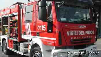 Incendio a Udine, erba secca in fiamme in via Pradattimis - Friuli Oggi