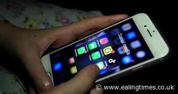 Snapchat announces major change as users can communicate outside the app - Ealing Times