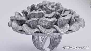 Massive ring weighs nearly a pound and contains more than 24,000 diamonds