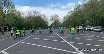 Gemeente houdt fietslessen voor volwassenen | Denderleeuw | hln.be - Het Laatste Nieuws