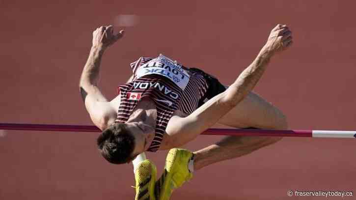Canada’s Brown bounces back from blocks mishap to clinch spot in world 200 semis